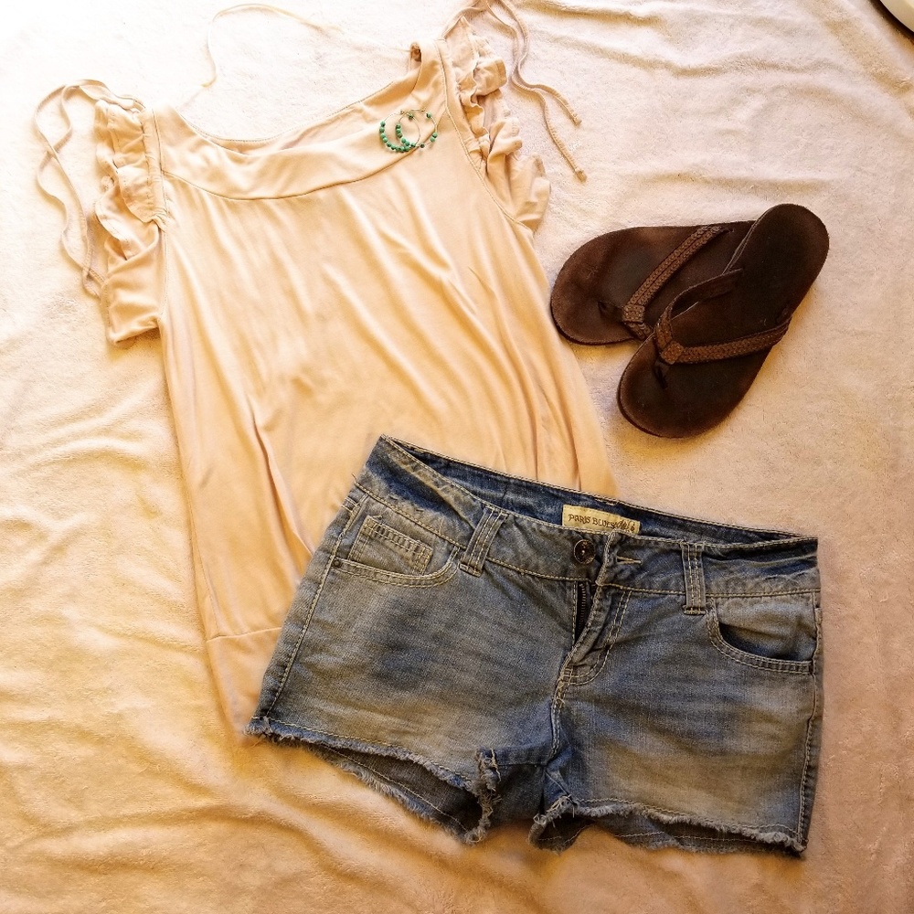 H&M nude tshirt, with ruffle sleeves